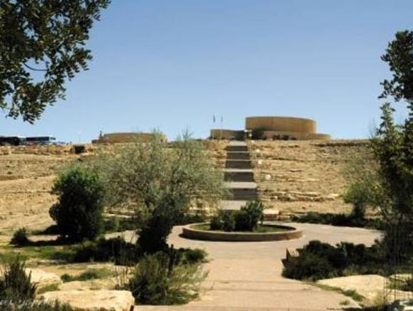 Hi - Mitzpe Ramon Hostel Exterior photo